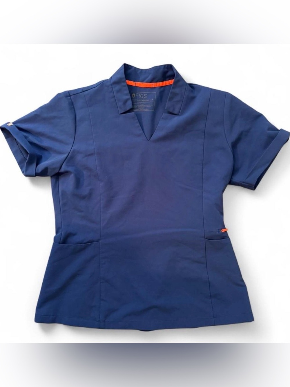 FIGS Inala Slim scrub top. Size medium in blue. EUC.  (1354) #scrubs #medical